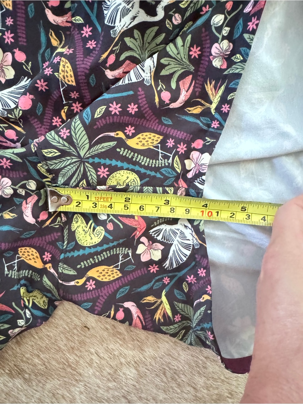 Bass Pro Shops Black Tropical Bird Print Athletic Shorts - Picture 4 of 4